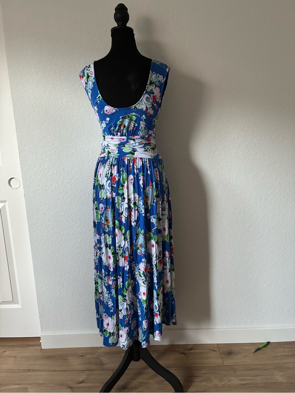 Maeve Anthro Blue Floral Sleeveless Maxi Dress Low Back Fitted Jersey - Picture 3 of 6